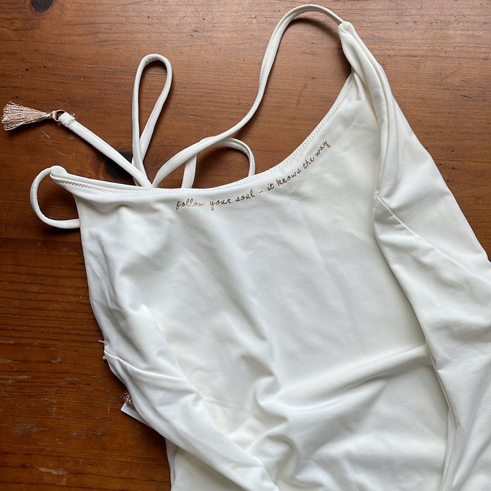 Swimsuit - Picture 5 of 6